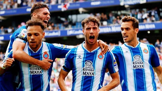 替补球员关键进球逆转比赛