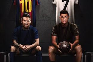 卡什：今夏只想留在维拉；还在找对象，波兰女生请私信我