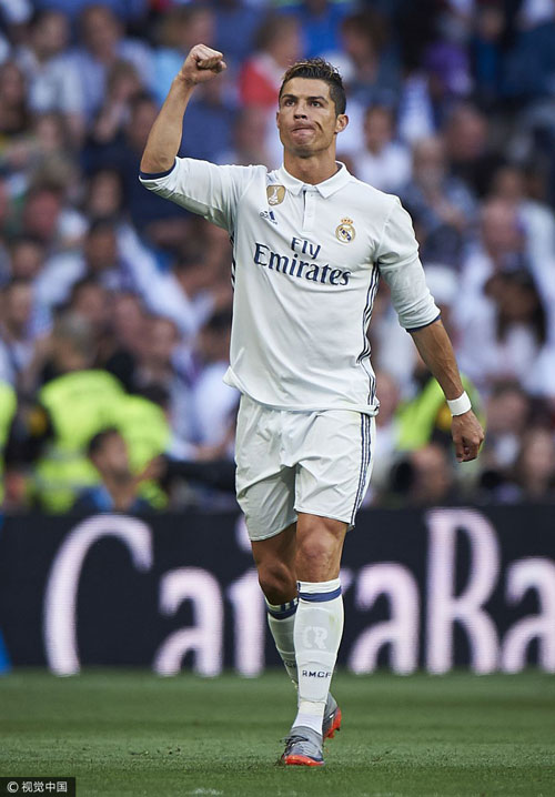 球星又一次成为夜空中最亮的星