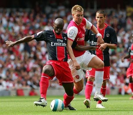 劳内的传球 劳内的传球